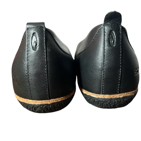 Sole By District Recork Slip On Grace Flats Black Leather Carbon Negative US 8W - Picture 9 of 11